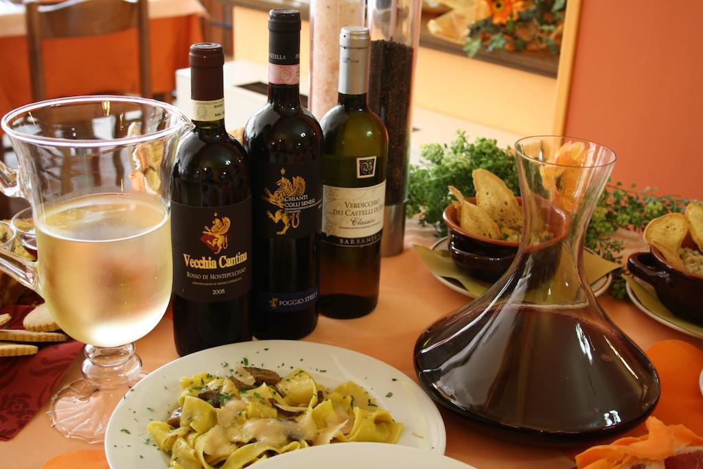 Hotel Ristorante Il Pino Chiusi Exteriér fotografie