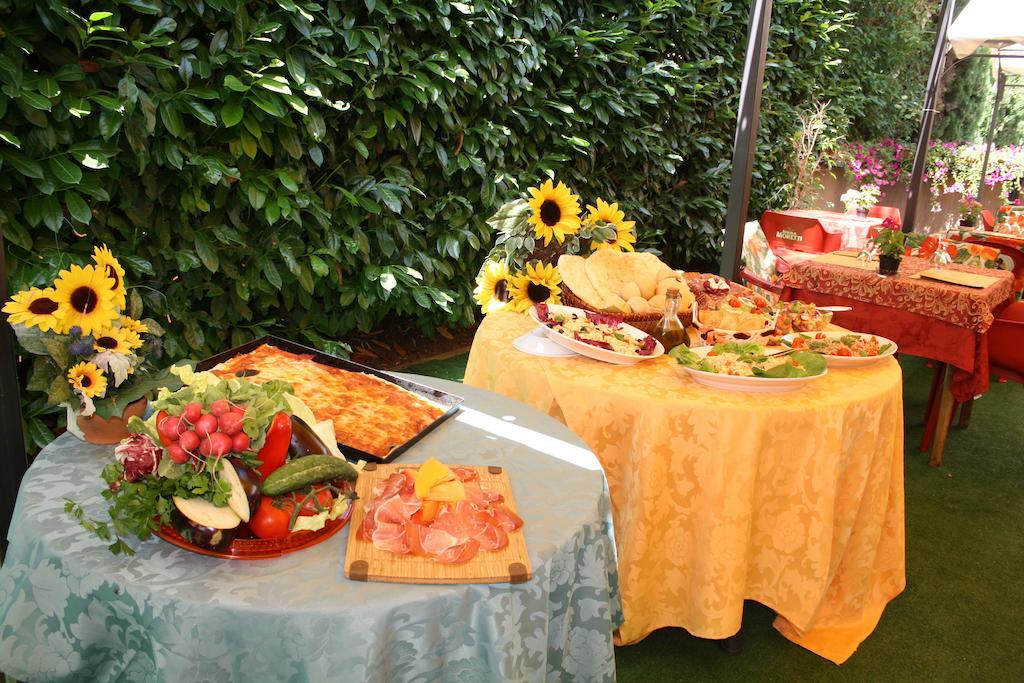 Hotel Ristorante Il Pino Chiusi Exteriér fotografie